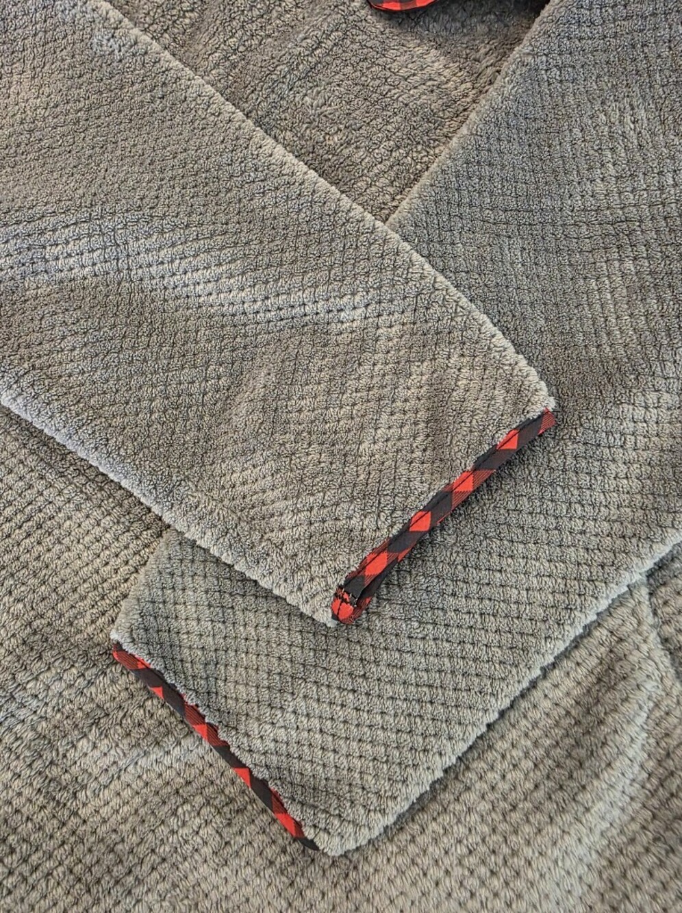 Simply Southern Women’s XXL Gray Sherpa Fleece Buffalo Plaid Snap Pullover - Picture 10 of 14